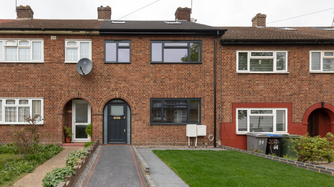 Single-Storey-Rear-Extension-Loft-Conversion-and-House-Renovation-Italian-AlfDaFreValdesign-Kitchen-Supply-and-Install-NW10-5SN-Completed-05-2022-1