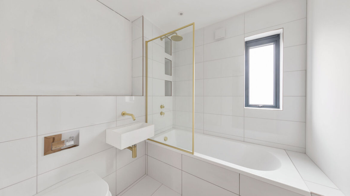 Single-Storey-Rear-Extension-Loft-Conversion-and-House-Renovation-Italian-AlfDaFreValdesign-Kitchen-Supply-and-Install-NW10-5SN-Completed-05-2022-20