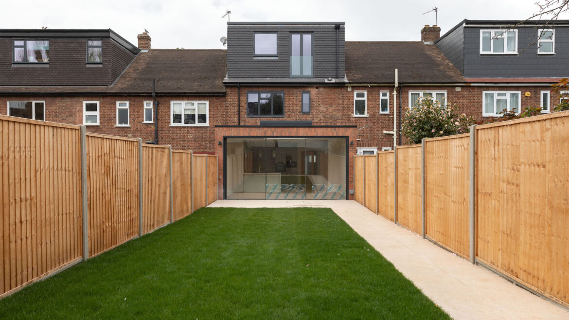 Single-Storey-Rear-Extension-Loft-Conversion-and-House-Renovation-Italian-AlfDaFreValdesign-Kitchen-Supply-and-Install-NW10-5SN-Completed-05-2022-3